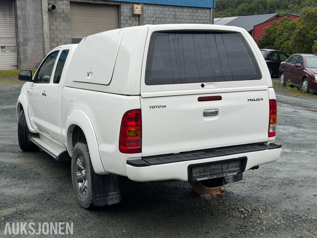 2010 Toyota HILUX 2.5-144 D 4WD