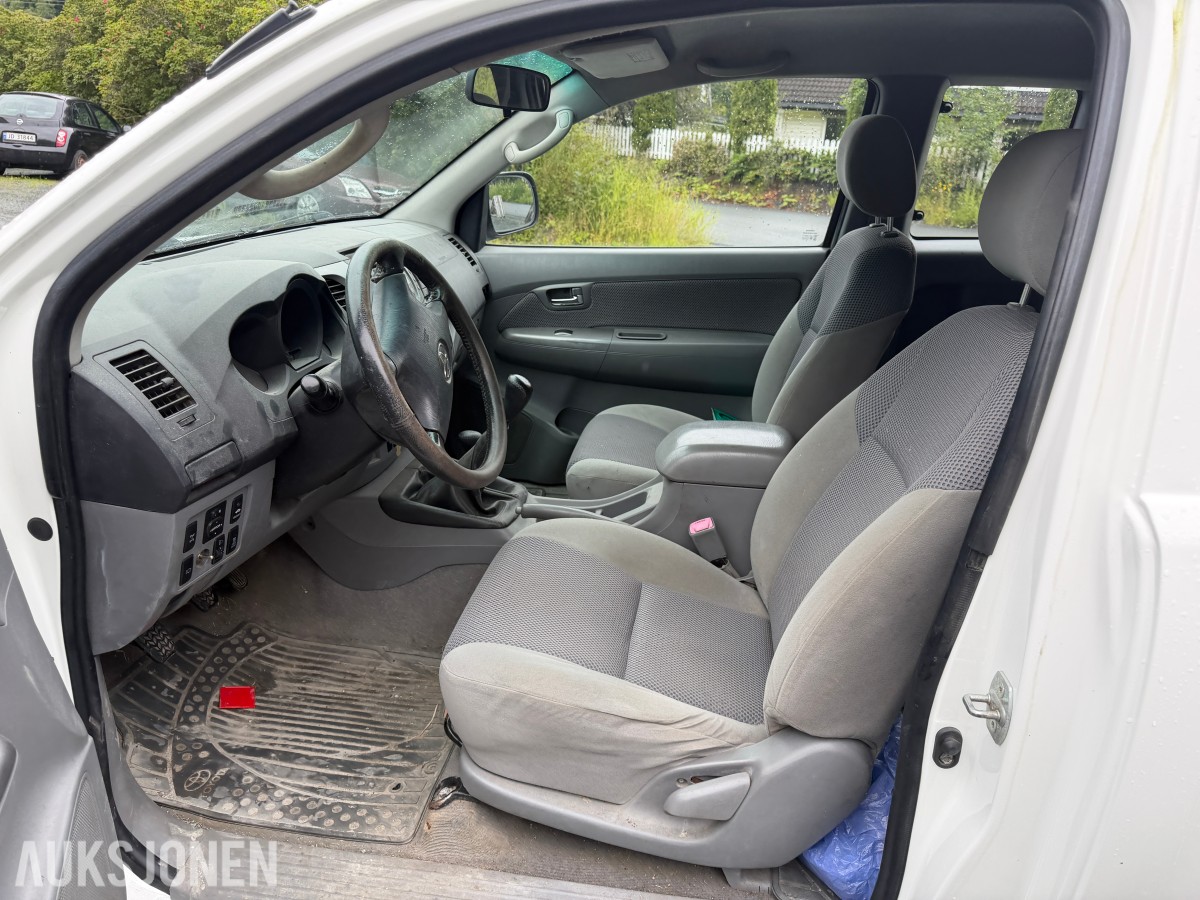 2010 Toyota HILUX 2.5-144 D 4WD