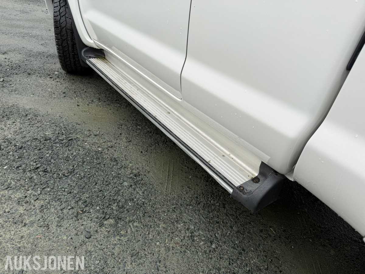 2010 Toyota HILUX 2.5-144 D 4WD