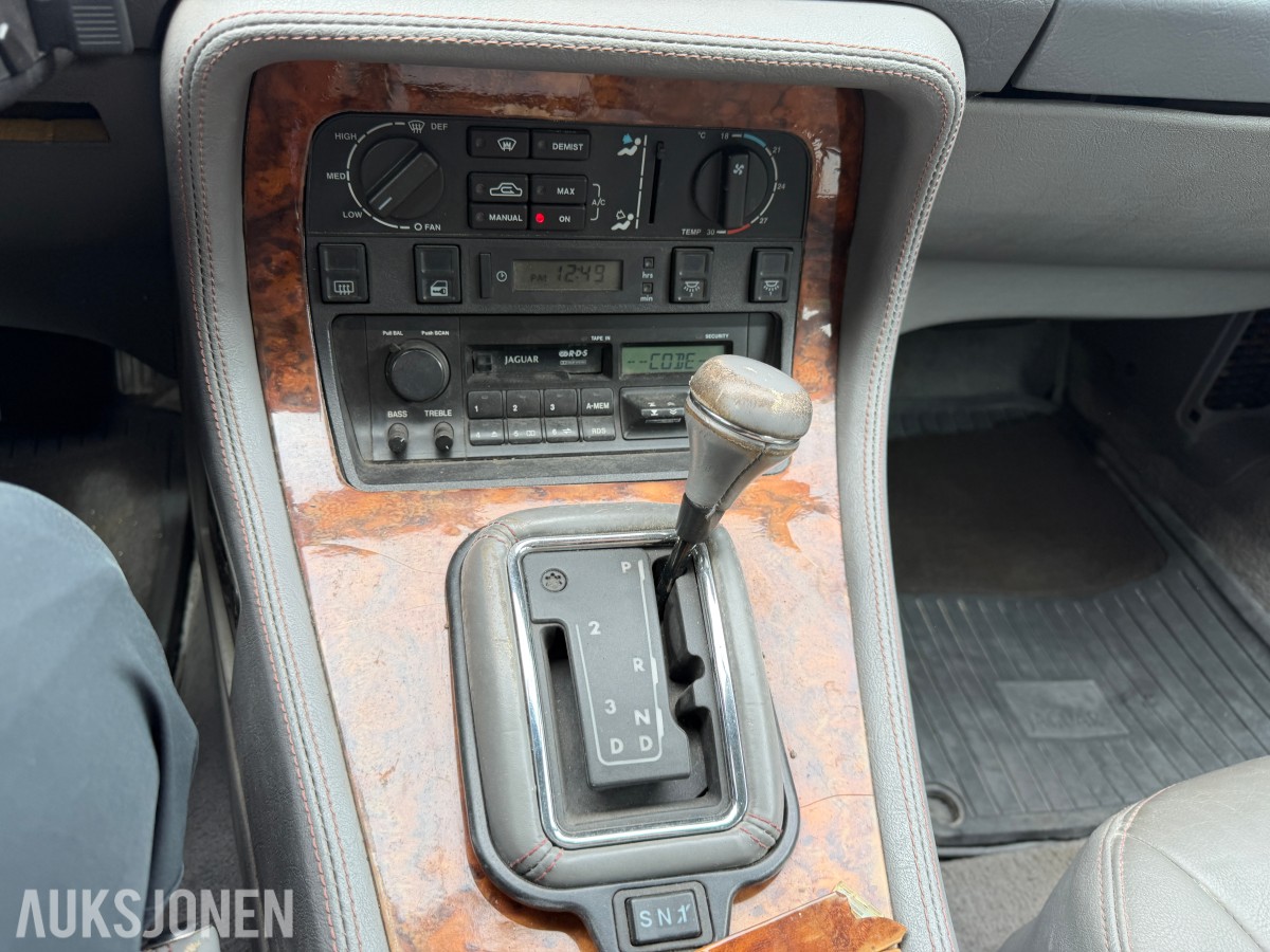 Jaguar 4.0 S – 1994 – Ny EU-godkjenning – klassisk luksussedan