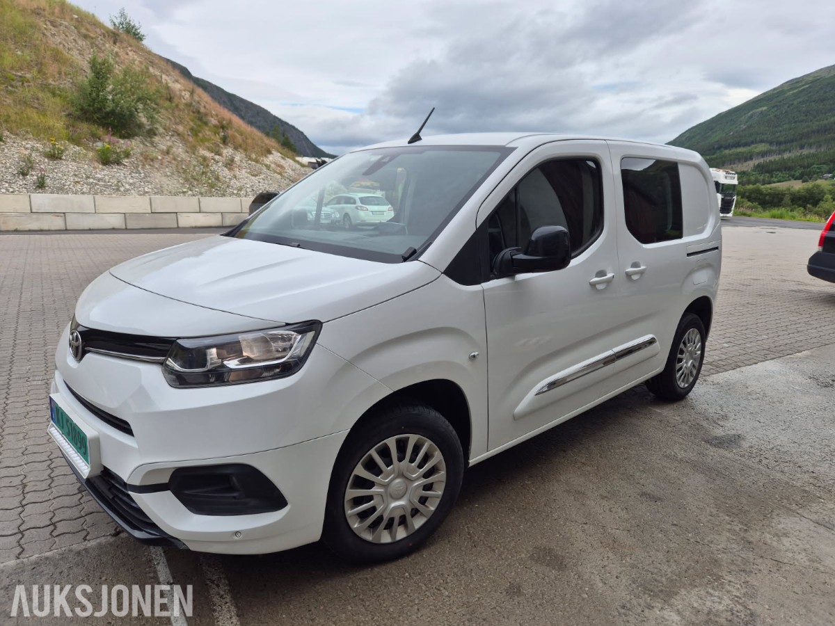 Toyota ProAce City Comfort, Kun 81648 km, Ledbar, velholdt.