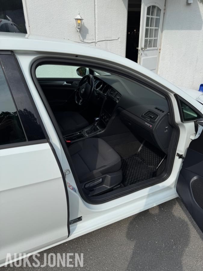 2019 Volkswagen E-Golf 136hk automat 103000km EU OK 07.2028