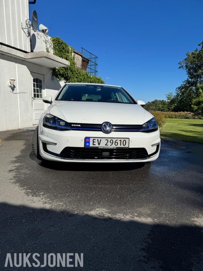 2019 Volkswagen E-Golf 136hk automat 103000km EU OK 07.2028