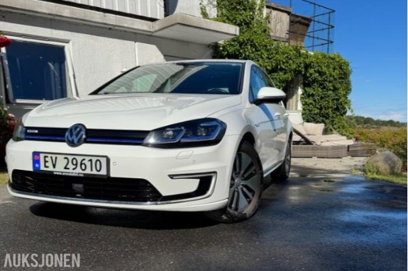 2019 Volkswagen E-Golf 136hk automat 103000km EU OK 07.2028 