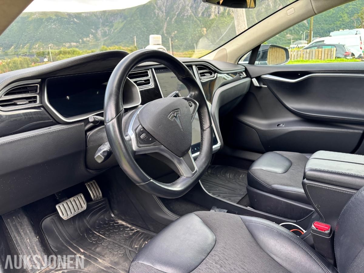 2014 Tesla Model S 311000 km, Eu godkjent til 09.06.2028