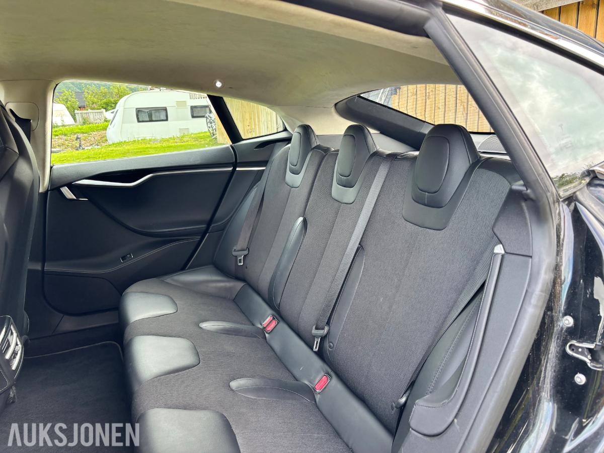 2014 Tesla Model S 311000 km, Eu godkjent til 09.06.2028