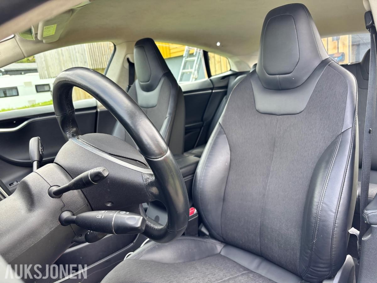 2014 Tesla Model S 311000 km, Eu godkjent til 09.06.2028