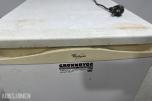Bosch KTR15V20/01 og Whirlpool ARC 0060 underbenk kjøleskap