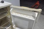 Bosch KTR15V20/01 og Whirlpool ARC 0060 underbenk kjøleskap