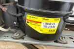 Bosch KTR15V20/01 og Whirlpool ARC 0060 underbenk kjøleskap