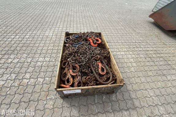 Løftekjettinger/kjettingsling i ulike lengder med selvlåsende kroker