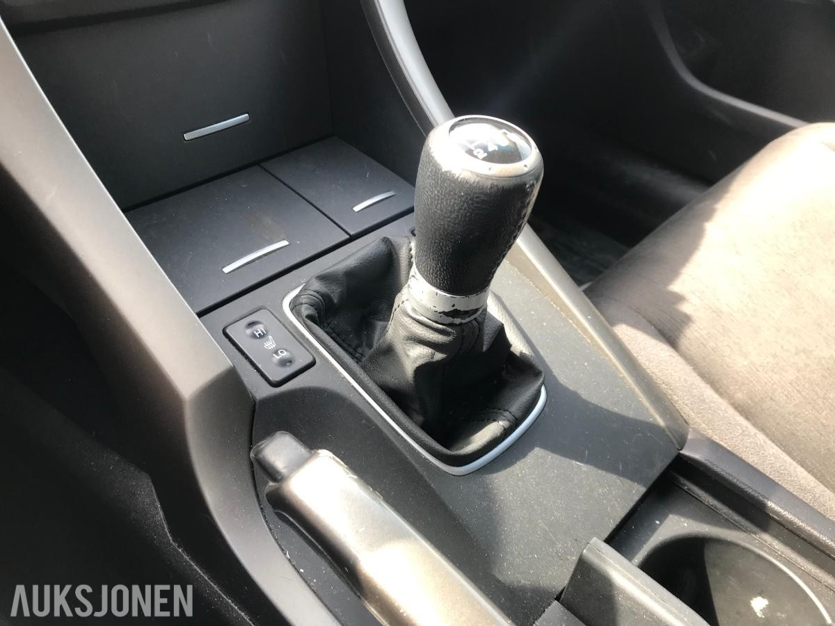 2009 Honda Accord 2.2 Diesel, S+V dekk, Reparasjonsobjekt