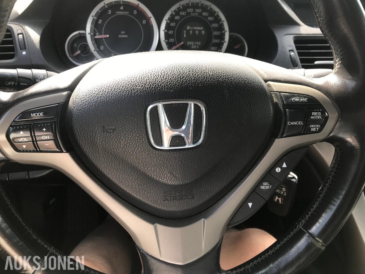 2009 Honda Accord 2.2 Diesel, S+V dekk, Reparasjonsobjekt