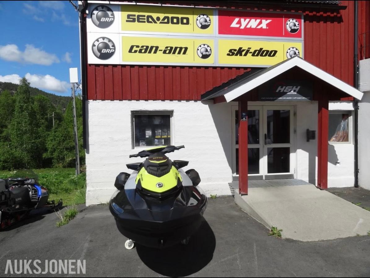 2021 SeaDoo GTR 230 vannscooter med henger