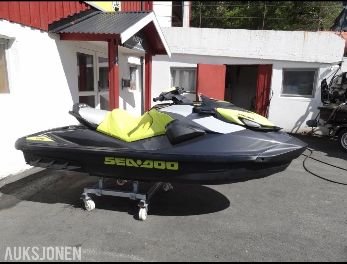 2021 SeaDoo GTR 230 vannscooter med henger