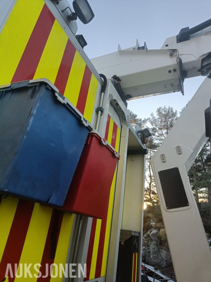 2009 MAN TGL med lift