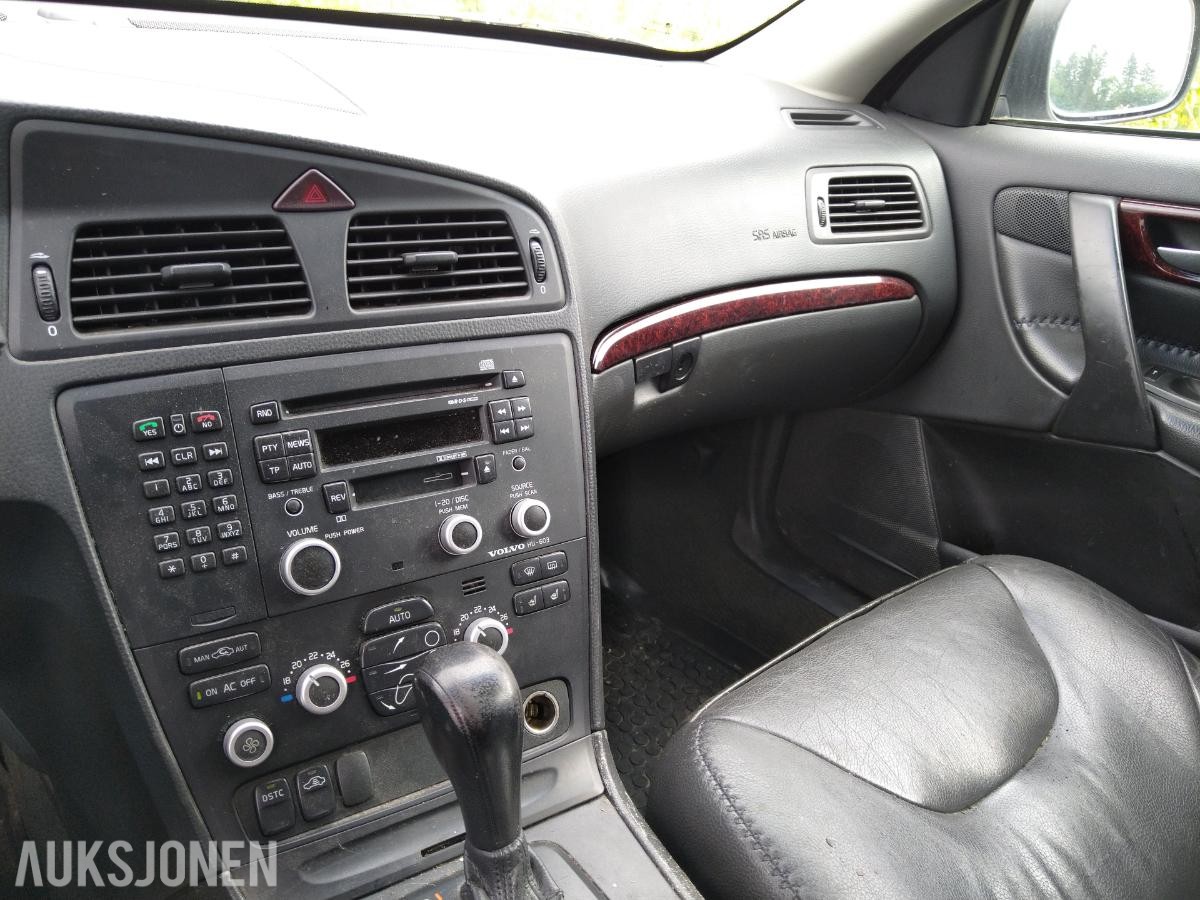 2004 Volvo XC70 2.4 163hk AWD Repobjekt