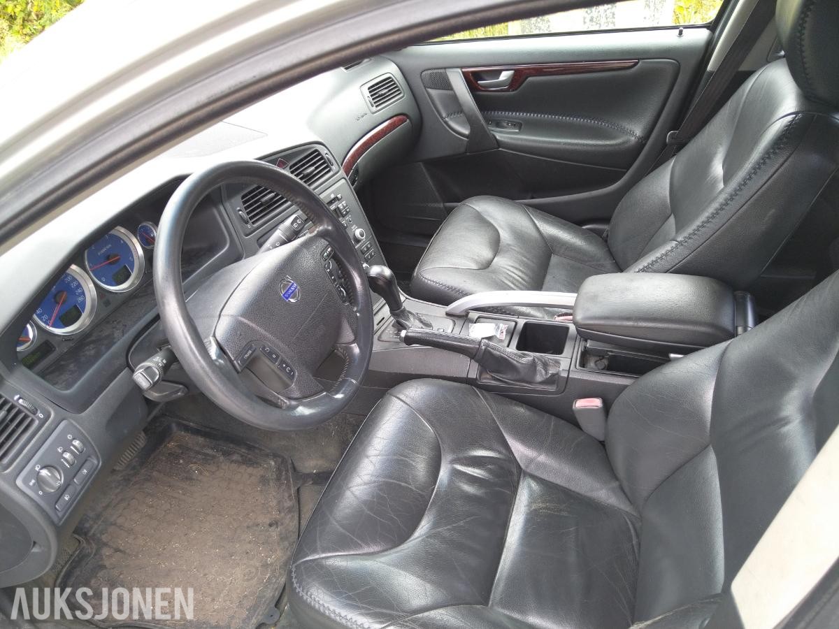 2004 Volvo XC70 2.4 163hk AWD Repobjekt