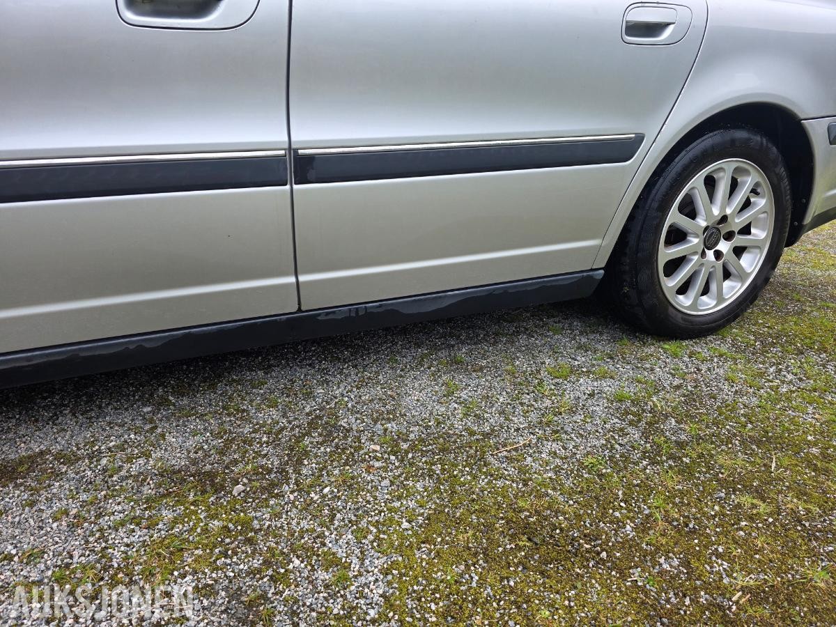 2001 Volvo S80 2.4 170hk 184 000 km