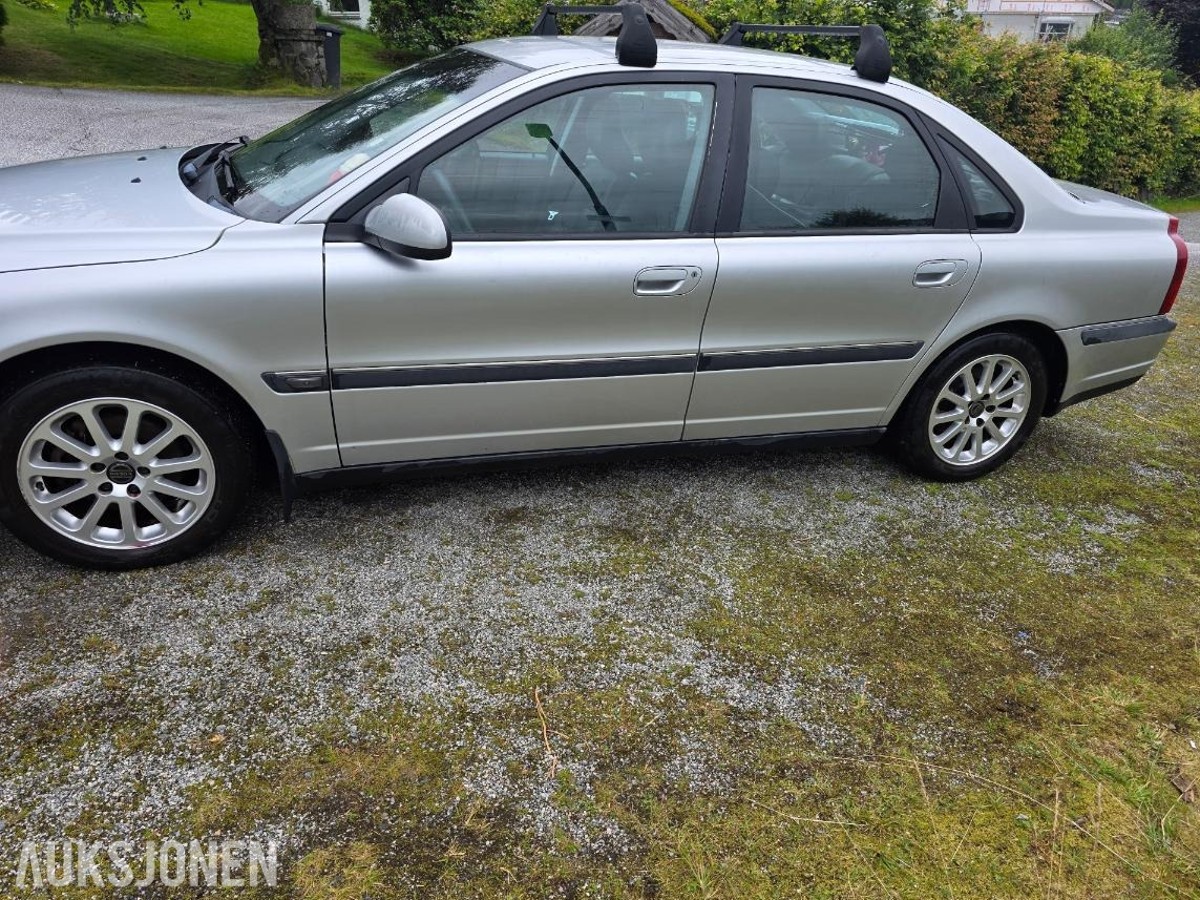 2001 Volvo S80 2.4 170hk 184 000 km