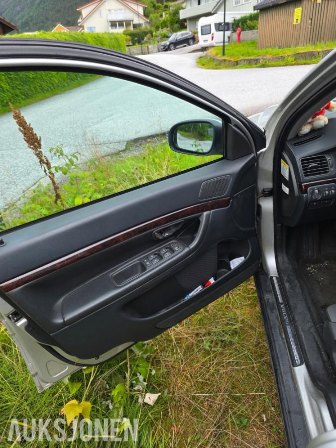 2001 Volvo S80 2.4 170hk 184 000 km