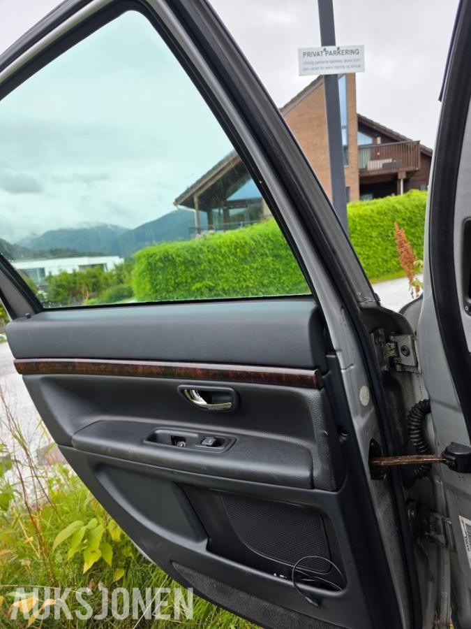2001 Volvo S80 2.4 170hk 184 000 km