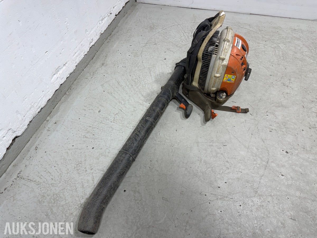Stihl BR 500 ryggbåret bensindrevet løvblåser