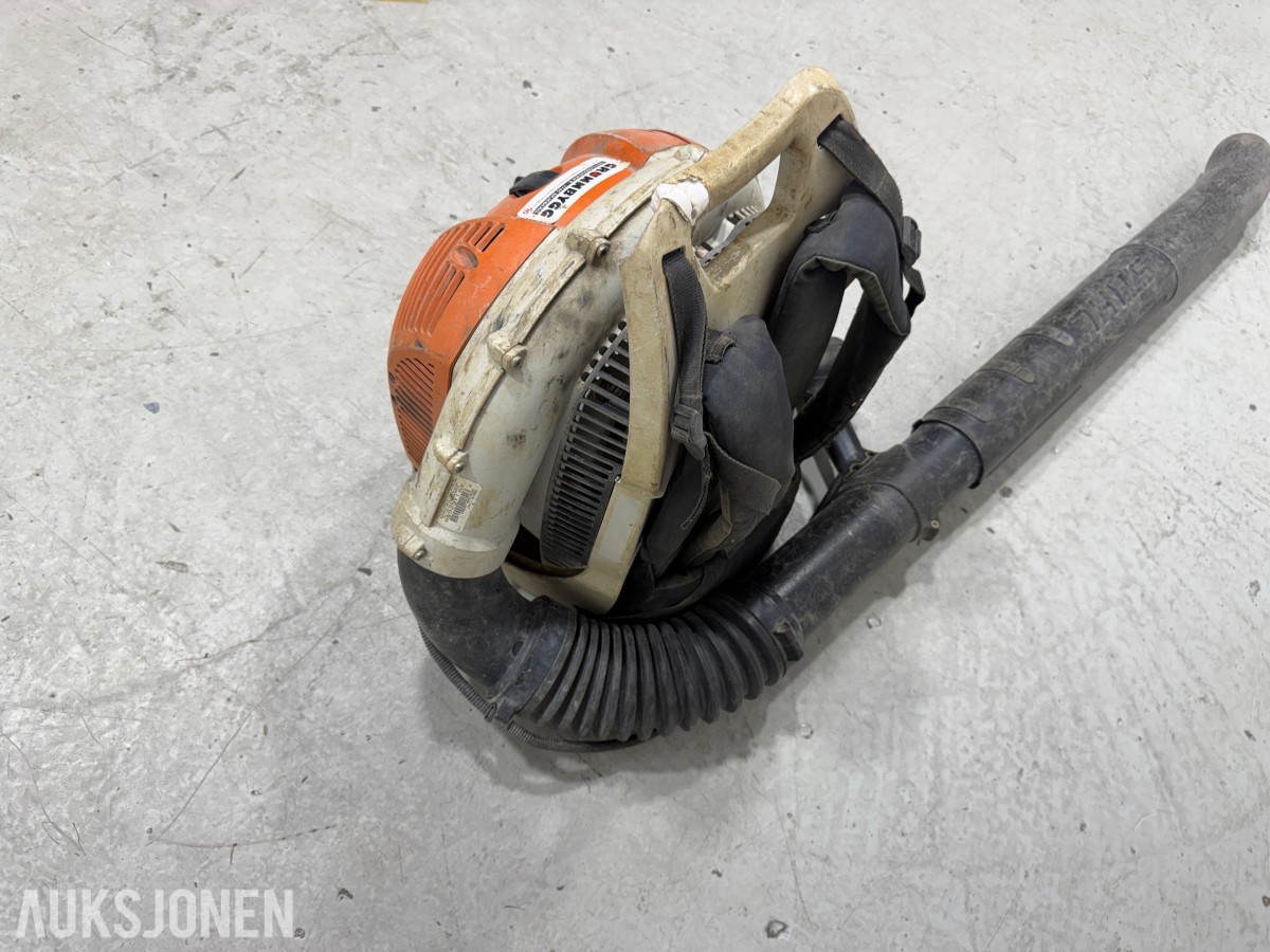 Stihl BR 500 ryggbåret bensindrevet løvblåser