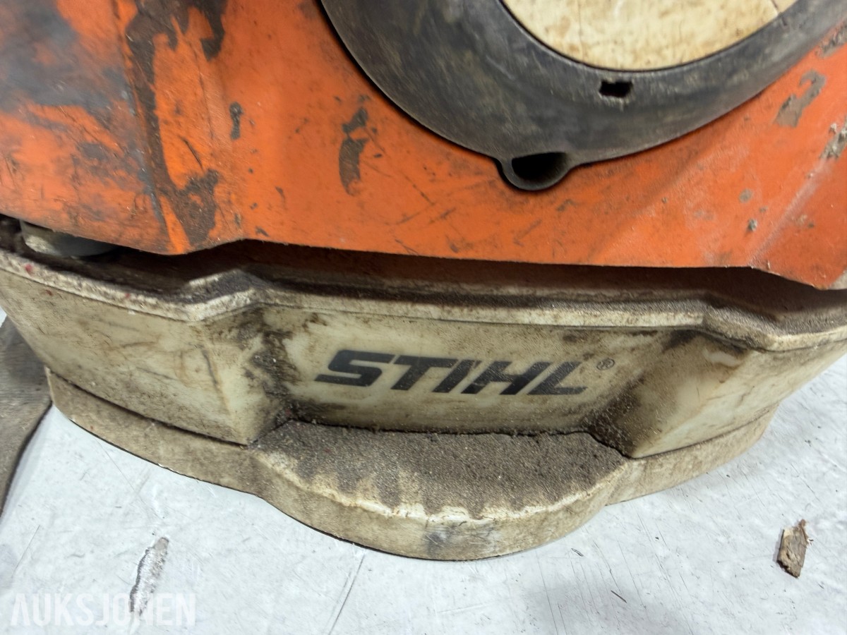 Stihl BR 500 ryggbåret bensindrevet løvblåser