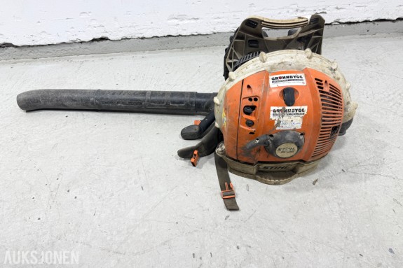 Stihl BR 500 ryggbåret bensindrevet løvblåser