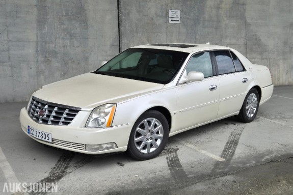 2010 Cadillac DTS 4,6 280 hk Automat gulvgir soltak 245 000 km