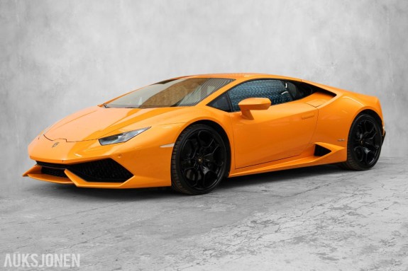 2015 Lamborghini V10 610 HK AWD CARBONPAKKE CUSTOM EKSOS LIFT FRONT LED 