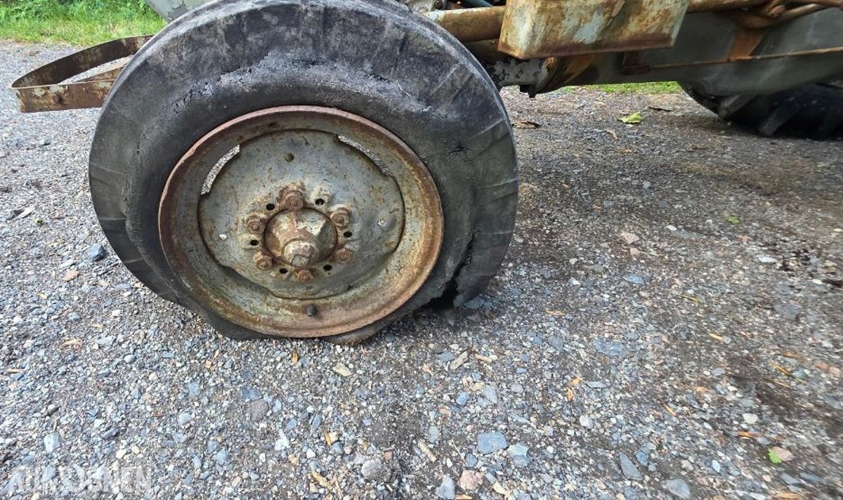 1948 Traktor - Massey Ferguson TEA-20, Restaureringsobjekt