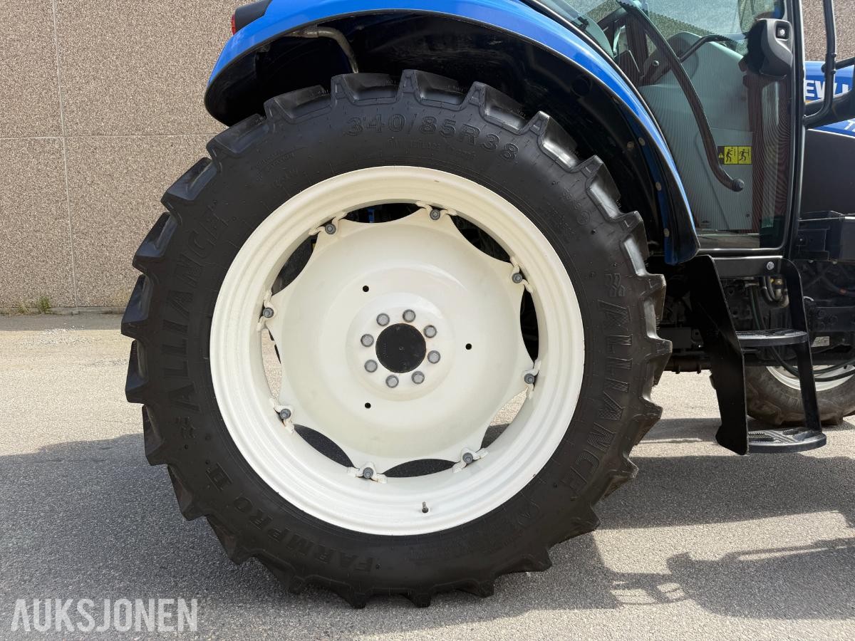 2023 New Holland TD5.85 TRAKTOR VELHOLDT LITE TIMER(118)