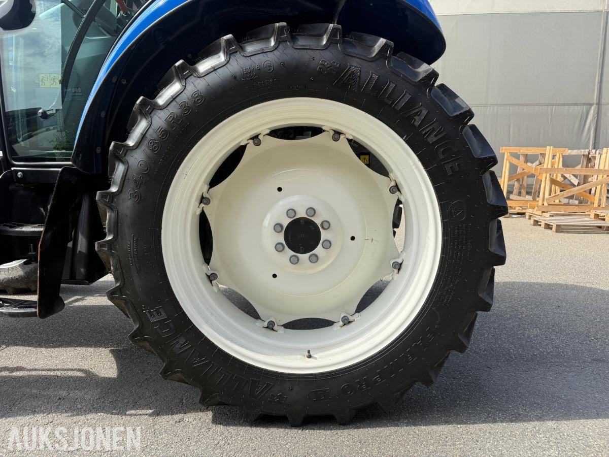 2023 New Holland TD5.85 TRAKTOR VELHOLDT LITE TIMER(118)