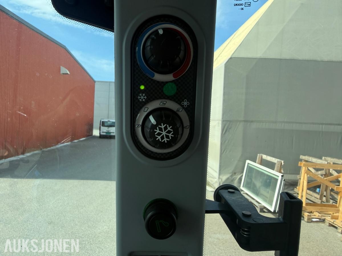 2023 New Holland TD5.85 TRAKTOR VELHOLDT LITE TIMER(118)