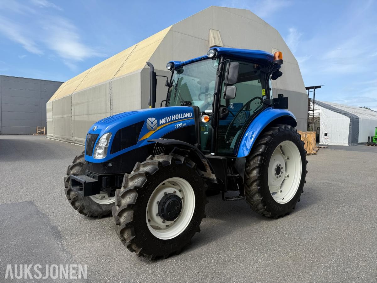 2023 New Holland TD5.85 TRAKTOR VELHOLDT LITE TIMER(118)