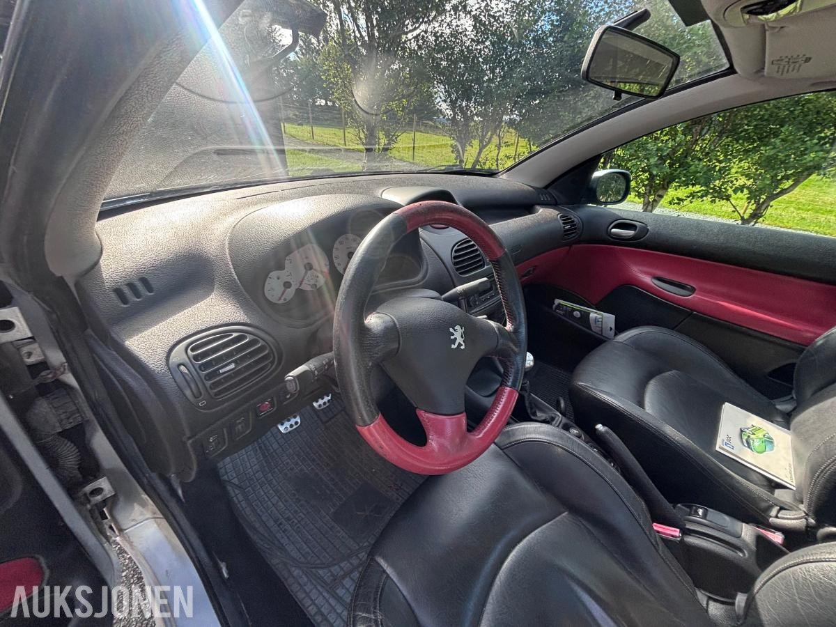 2001 Peugeot 206 1.6 Cabriolet, Skinnseter, EU OK til 06.2028