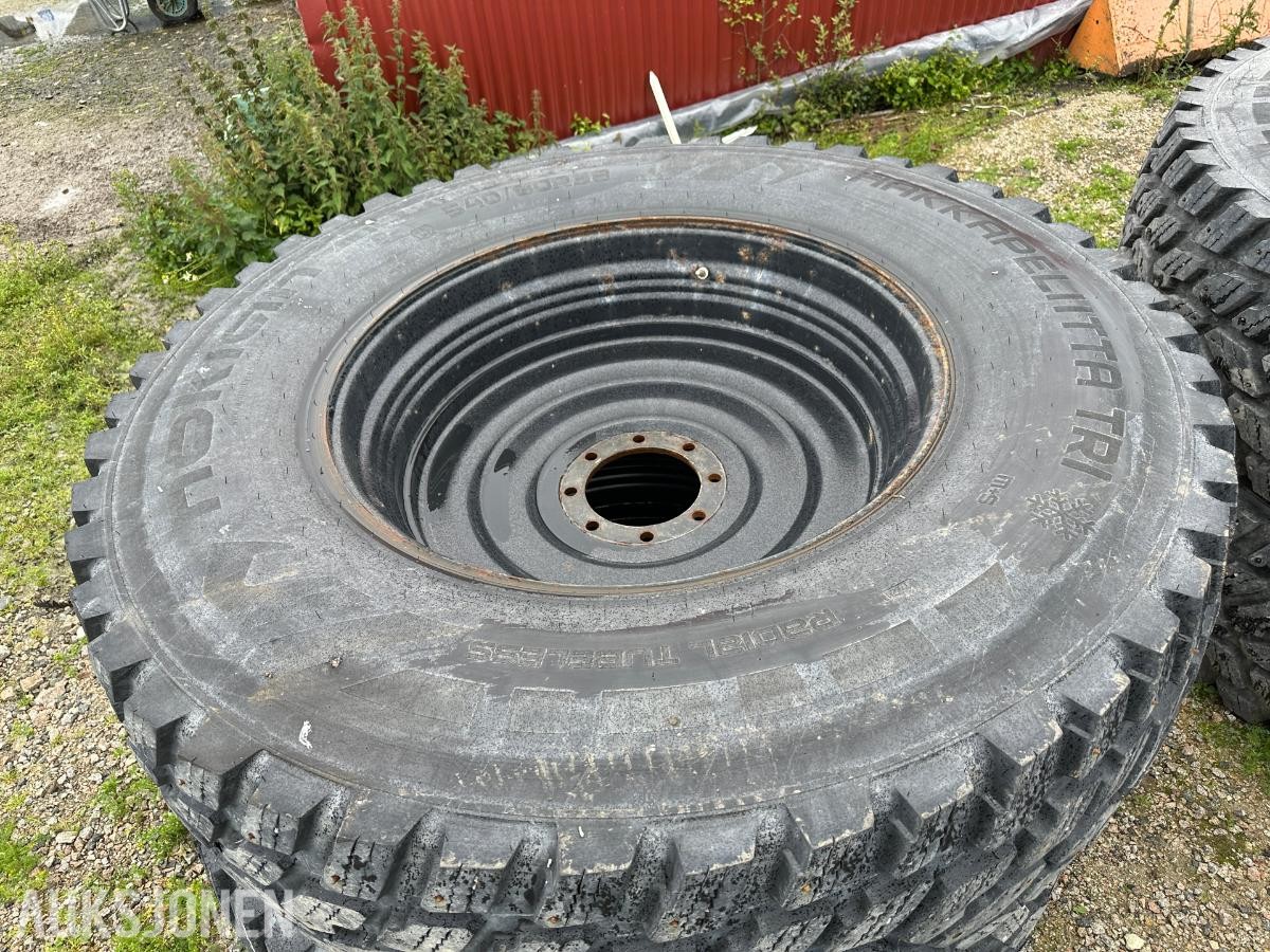 Nokian Hakkapeliitta TRI 540/80R28 – Traktordekk