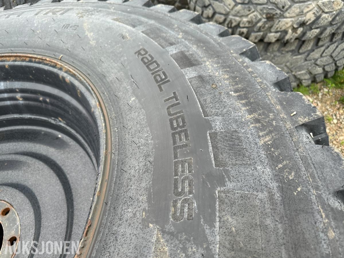 Nokian Hakkapeliitta TRI 540/80R28 – Traktordekk