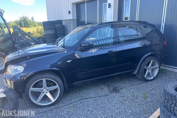 2011 BMW X5 XDRIVE40D 3.0 306hk soft close panoramatak skinn hengerfeste adaptiv cruisekontroll             158651km