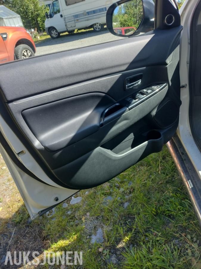 2012 Peugeot  4008 1.6 114hk 4X4 cruisekontroll skinn