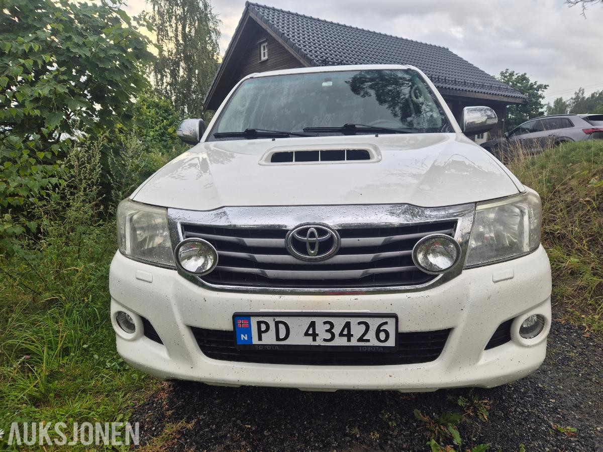 2012 Toyota HiLux 5 seter, 2.5 Diesel 4WD, Hengerfeste, S+V dekk