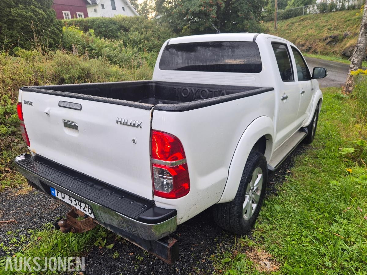 2012 Toyota HiLux 5 seter, 2.5 Diesel 4WD, Hengerfeste, S+V dekk
