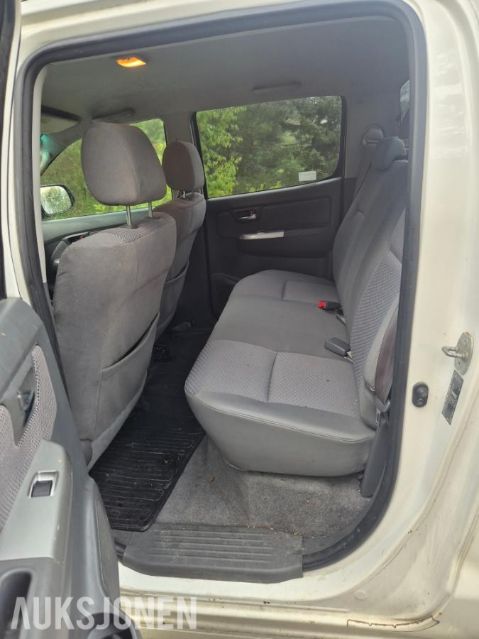 2012 Toyota HiLux 5 seter, 2.5 Diesel 4WD, Hengerfeste, S+V dekk