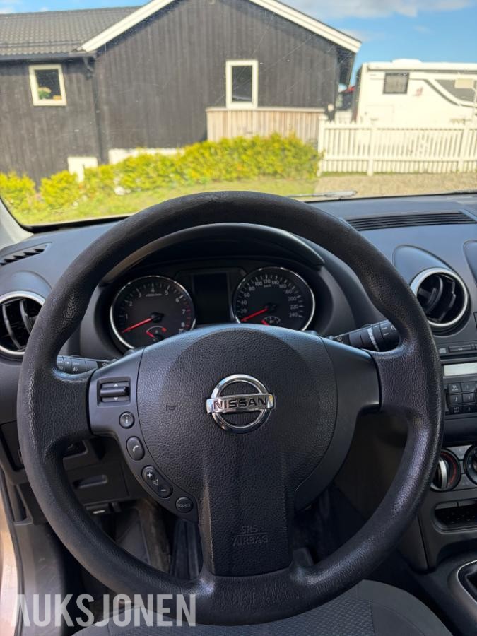 2011 Nissan Qashqai 1.6 117hk manuell s+v dekk eu ok