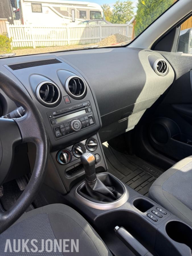 2011 Nissan Qashqai 1.6 117hk manuell s+v dekk eu ok