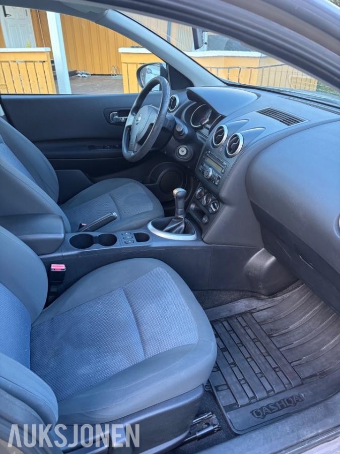 2011 Nissan Qashqai 1.6 117hk manuell s+v dekk eu ok