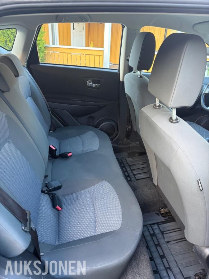 2011 Nissan Qashqai 1.6 117hk manuell s+v dekk eu ok