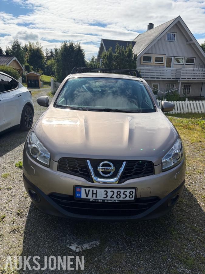 2011 Nissan Qashqai 1.6 117hk manuell s+v dekk eu ok